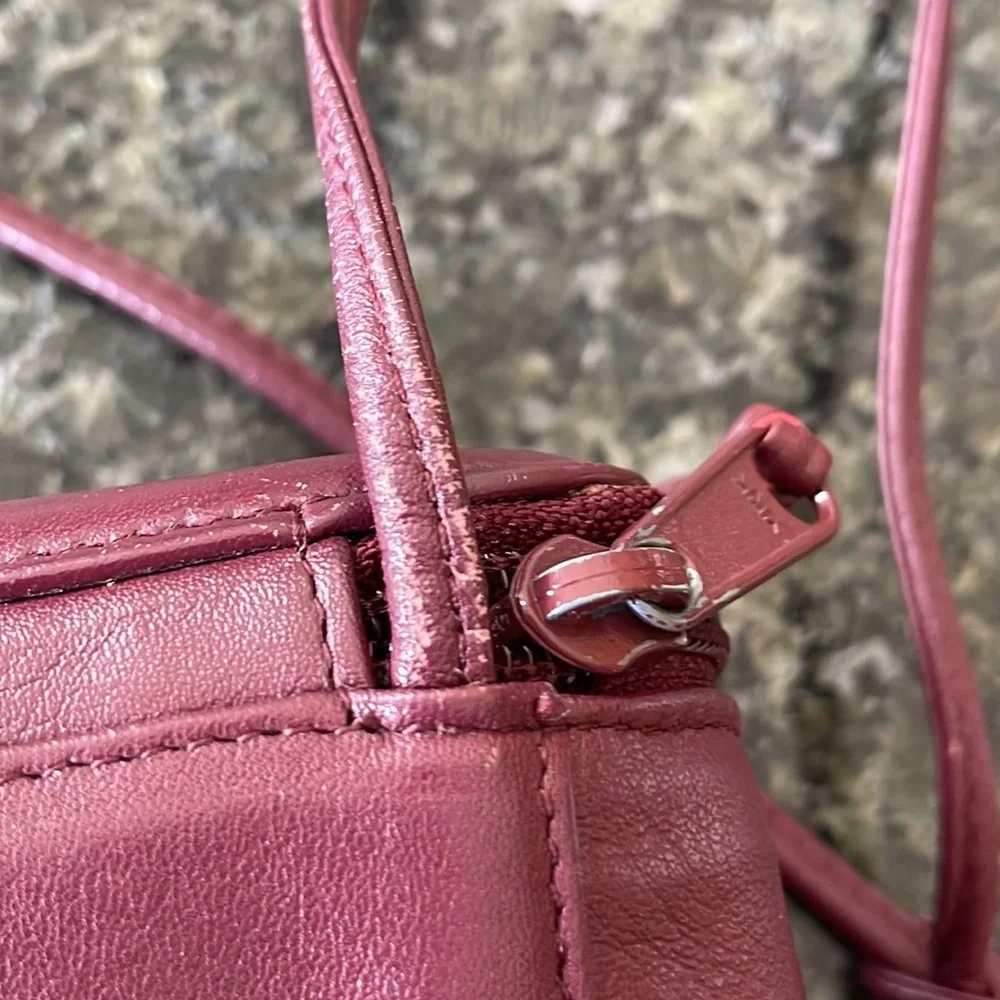 VINTAGE ANNE KLEIN II CROSS BODY BURGUNDY SMALL HANDBAG - Picture 6 of 11
